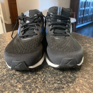 Brooks men’s size 11.5